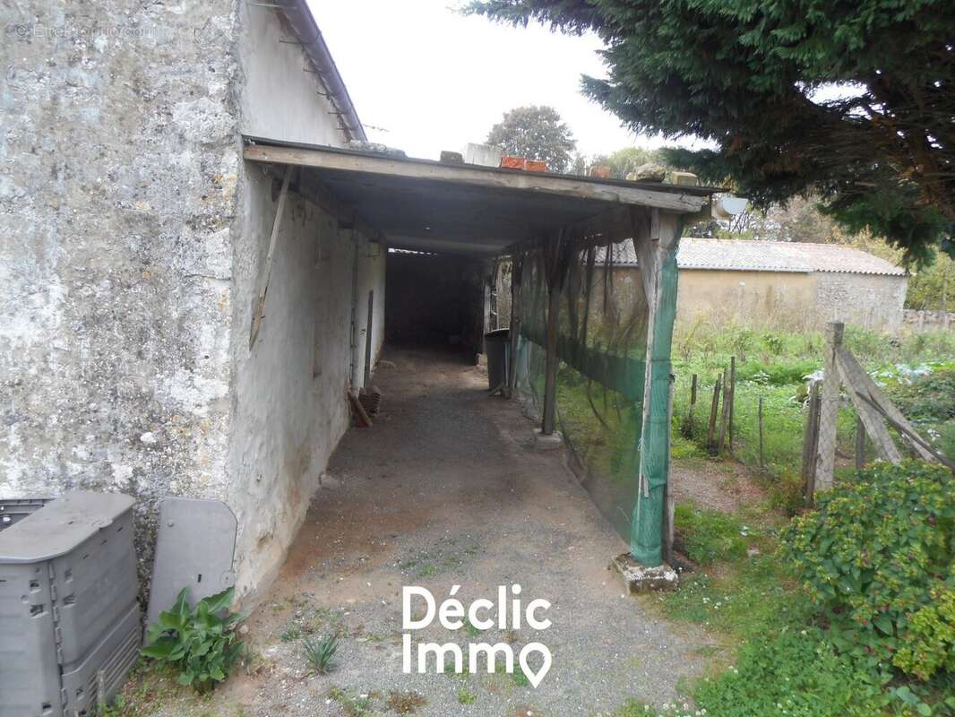 Maison à SAINTE-GEMME