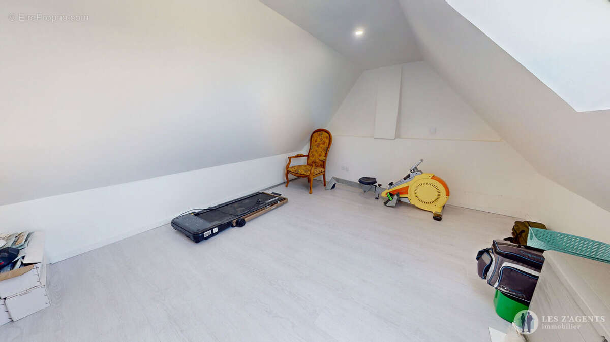 Maison à SAINT-SULPICE