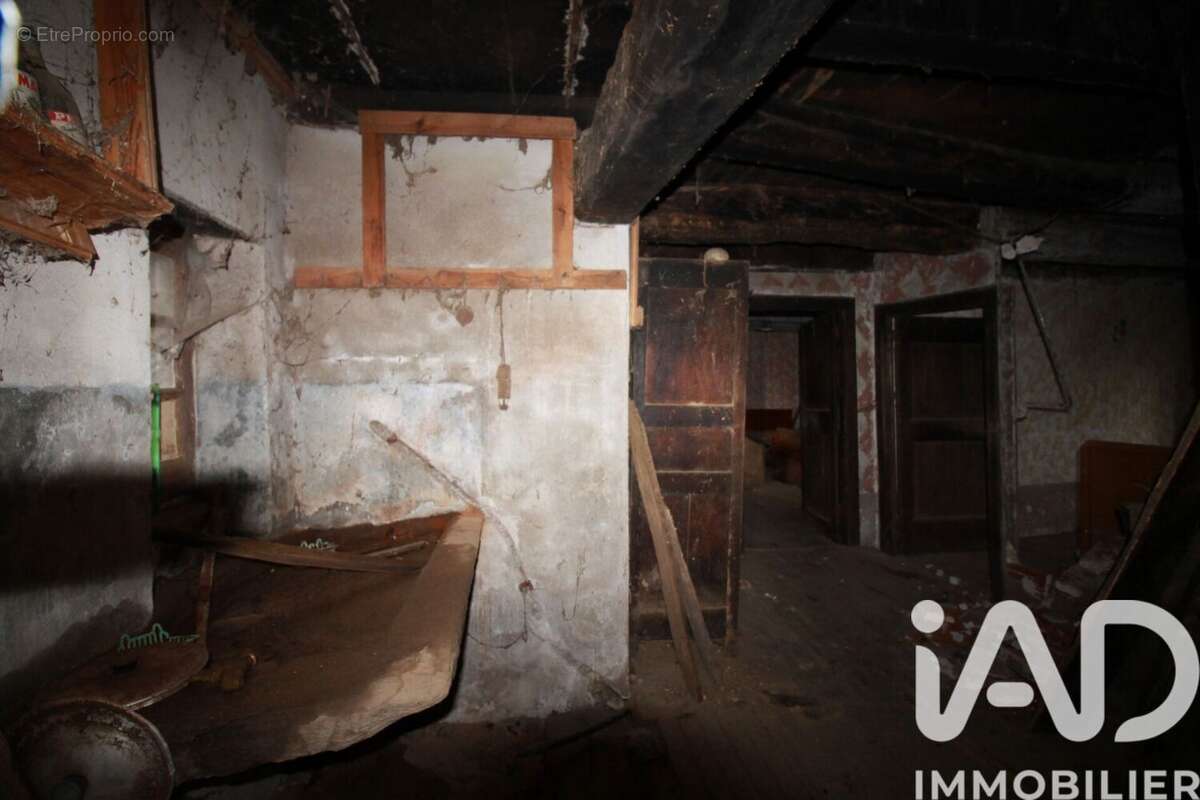 Maison 100 m² à Ayssenes  - photo 8