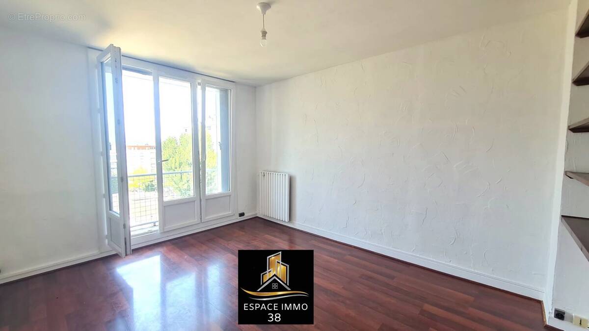 Appartement à ECHIROLLES