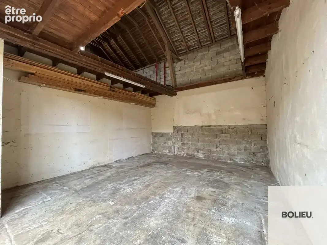 Maison de caractère -  5 chambres, grange et garage - photo 21