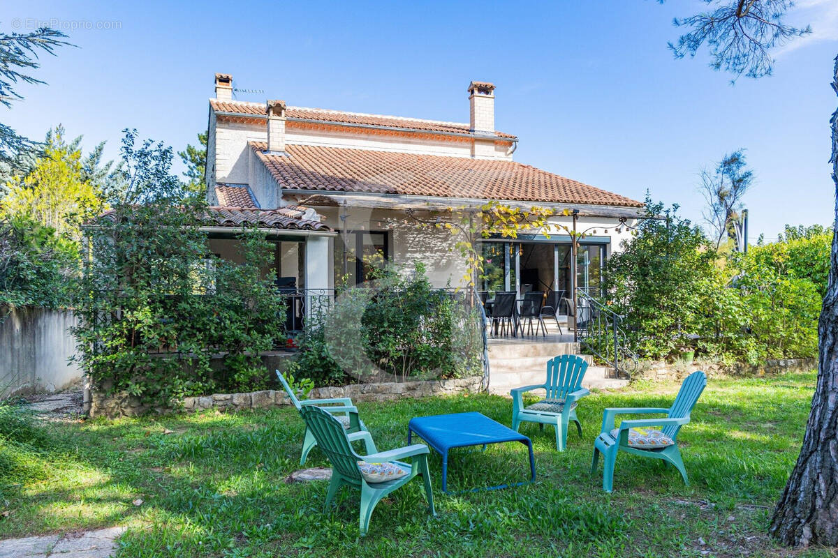 Maison à VAISON-LA-ROMAINE