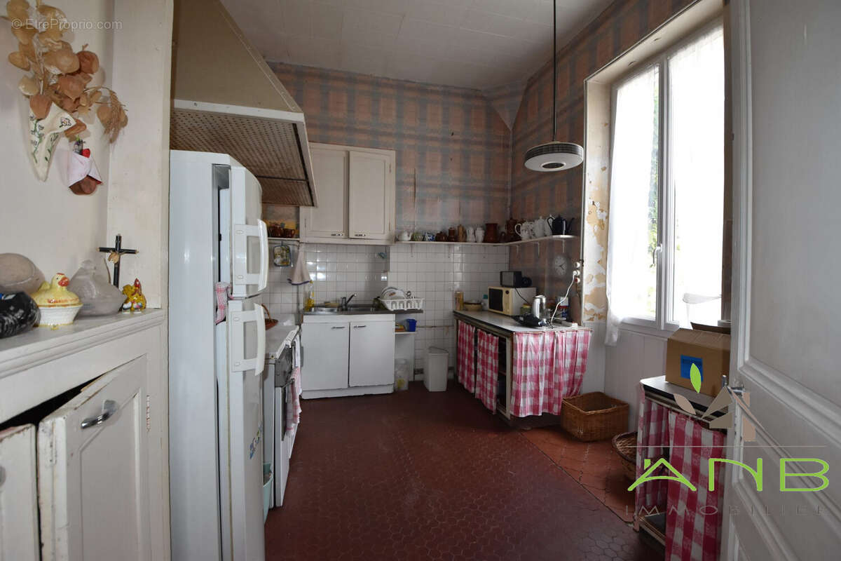 Maison à BUSSIERE-BADIL