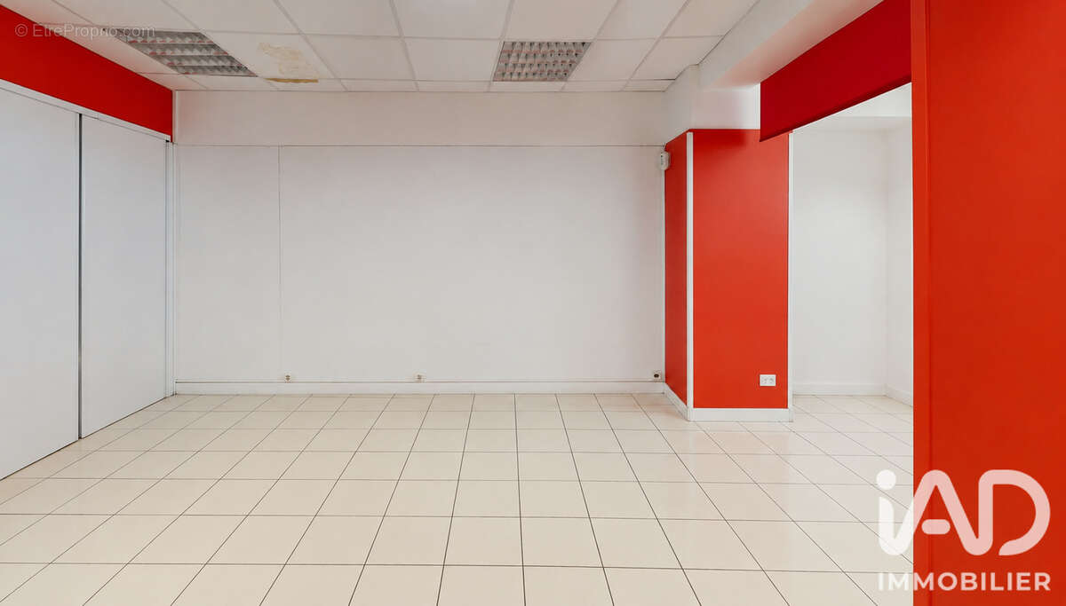 Commerce 50 m² à Melun  - photo 5