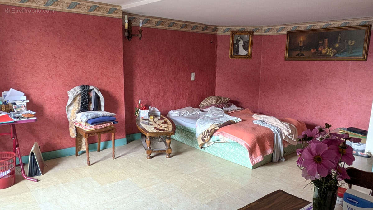 Appartement à USSON-DU-POITOU