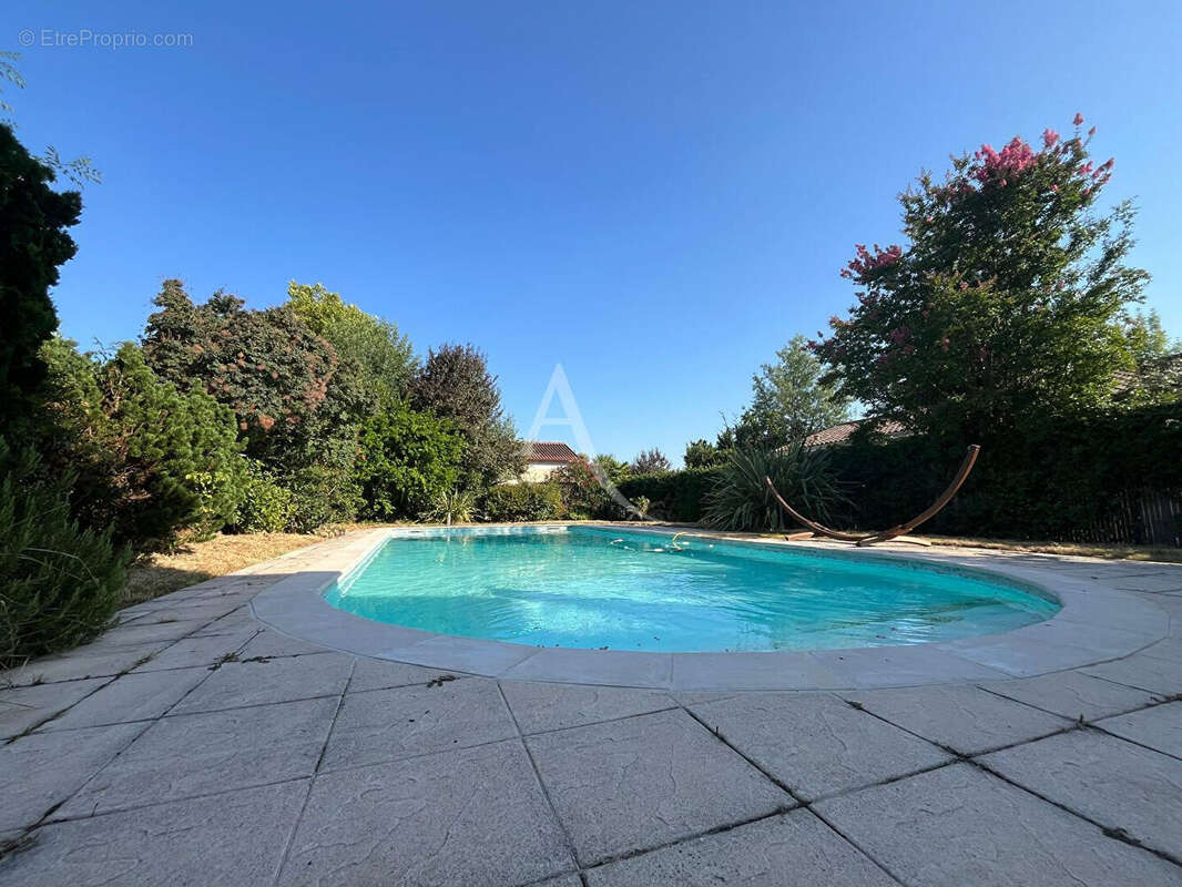 Grande maison de 195m² avec 3 chambres sur la commune de Couffouleux ! - photo 12