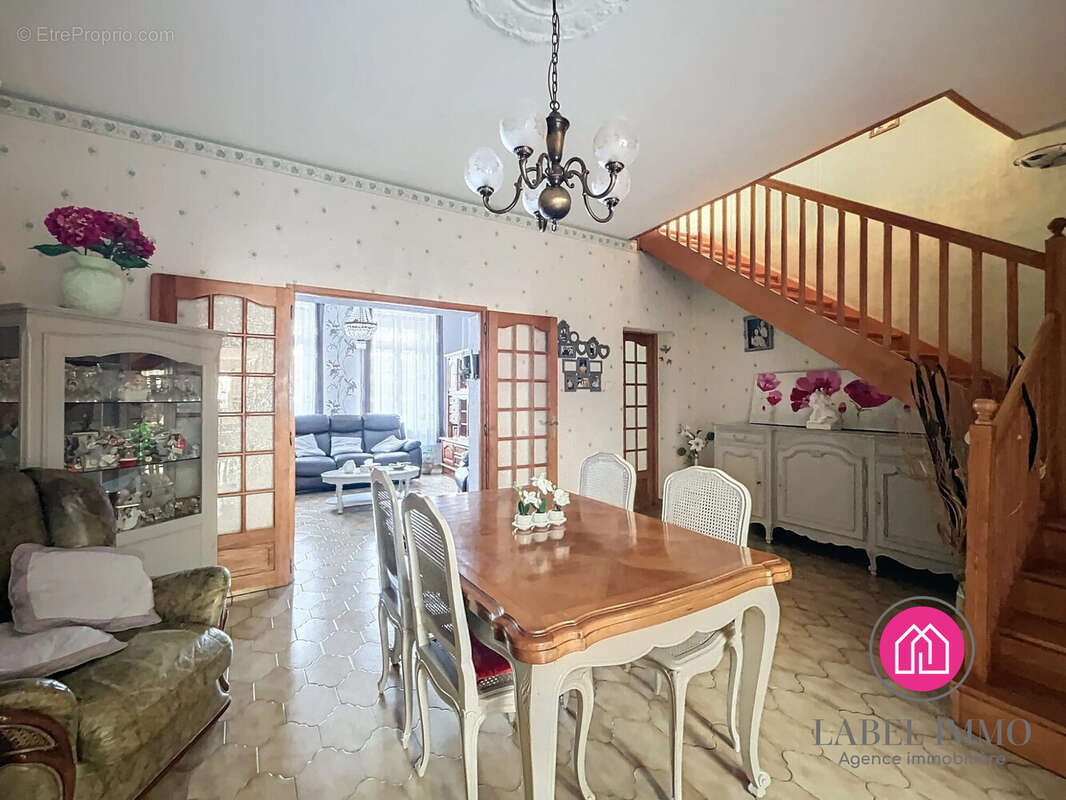 Maison à VIEUX-CONDE