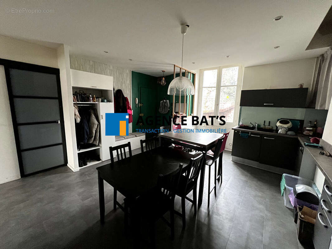 Appartement 120 m² à Saint-Etienne  - photo 4