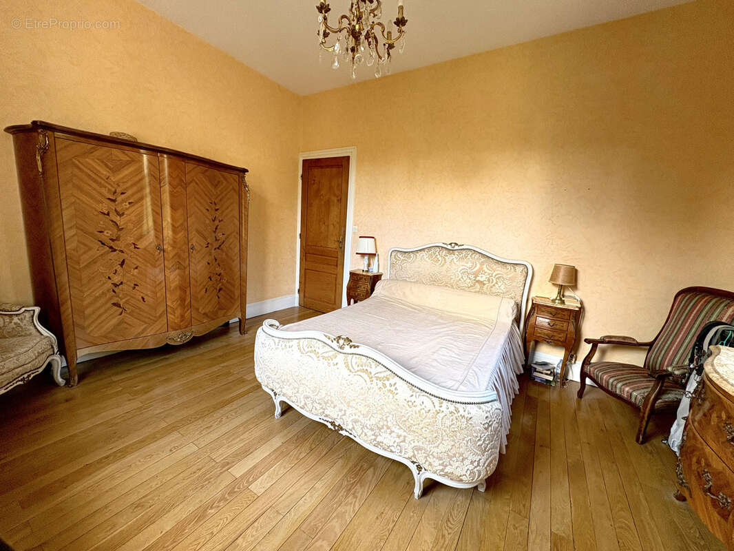 Maison à SAINT-GERMAIN-AU-MONT-D&#039;OR