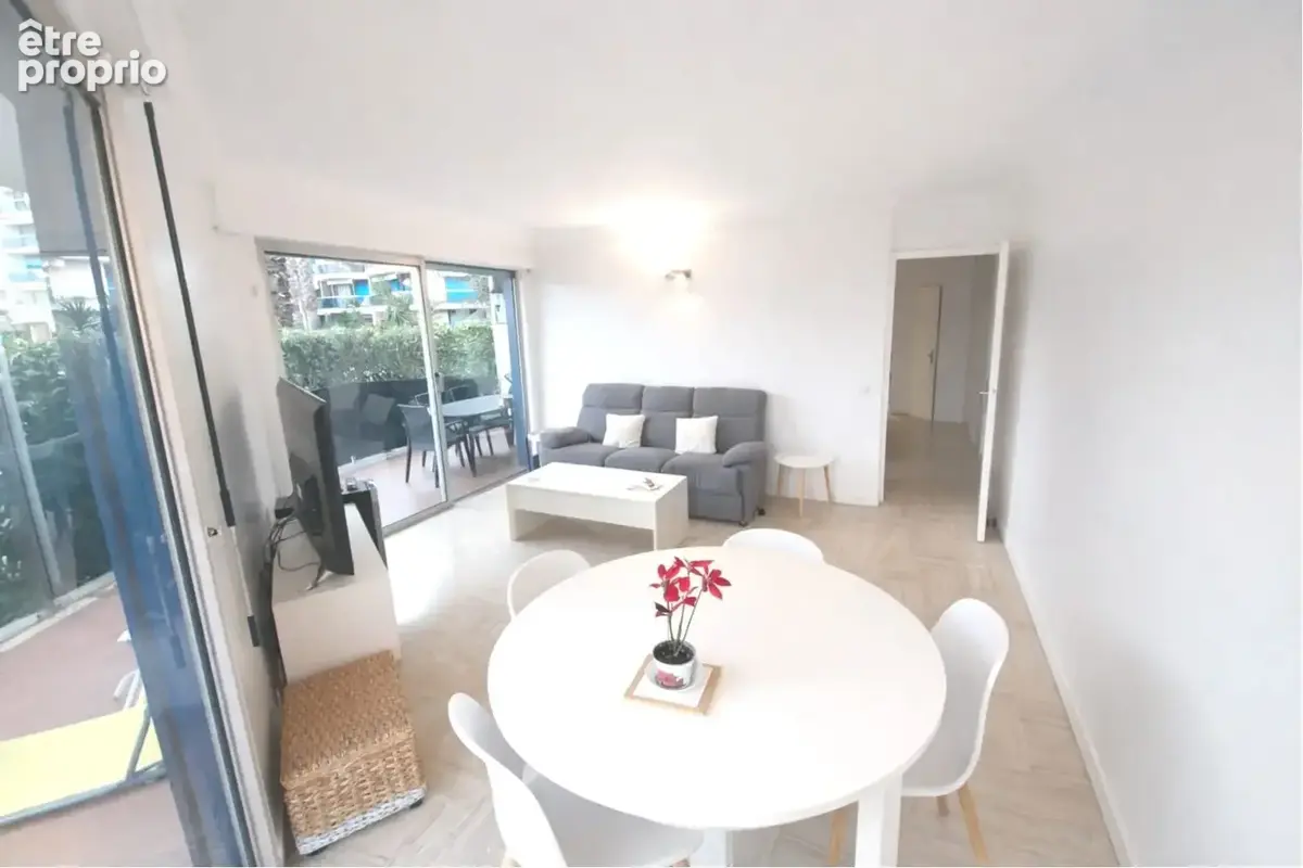 Appartement 45 m² à Mandelieu-La-Napoule  - photo 7