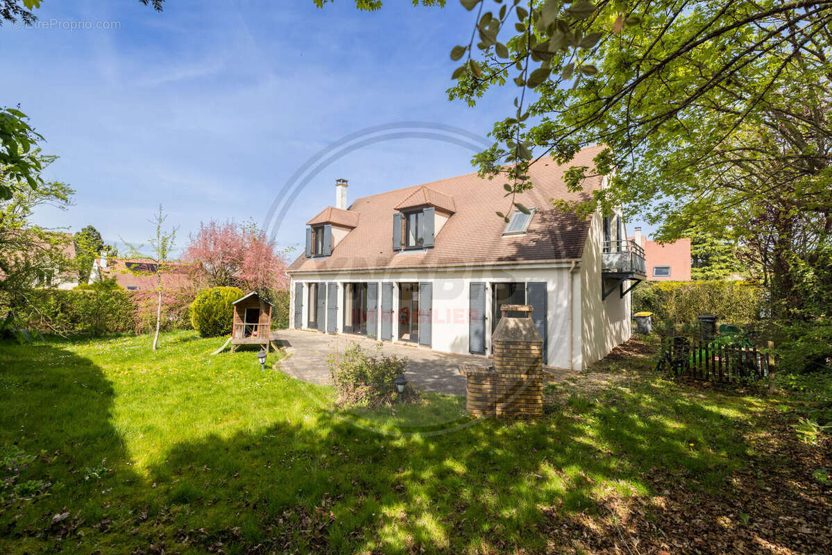 Maison  7 pièce(s) 164 m2 - photo 13