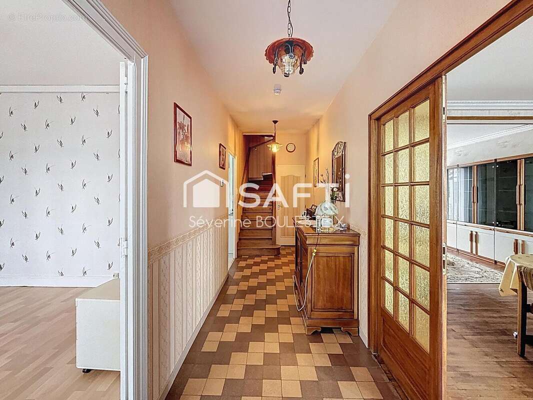 Photo 2 - Maison à RUELLE-SUR-TOUVRE