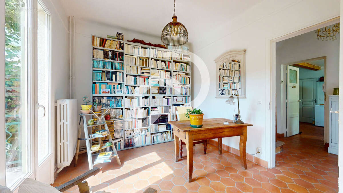 Maison à MAREIL-MARLY