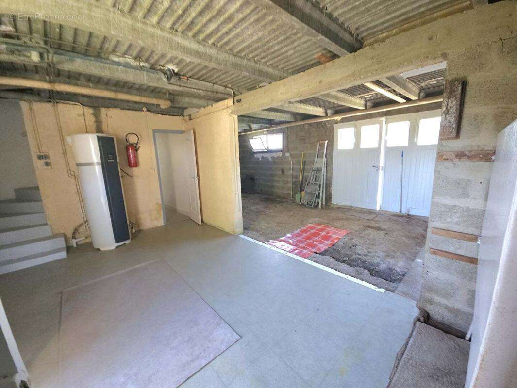 Maison à SAINTE-GAUBURGE-SAINTE-COLOMBE