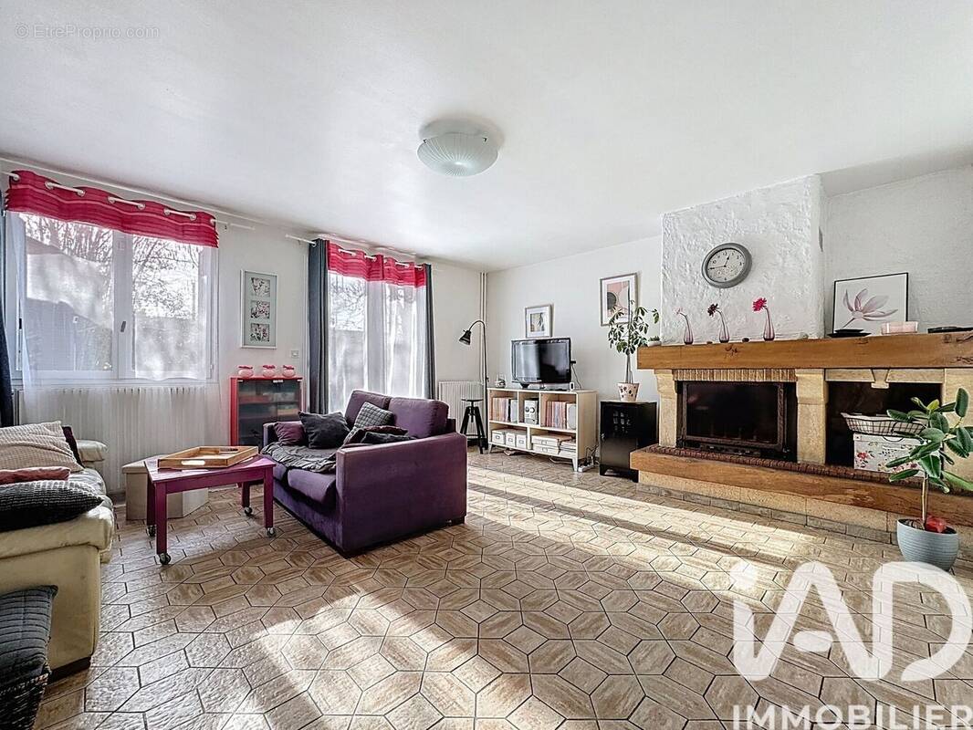 Photo 1 - Maison à LE BLANC-MESNIL