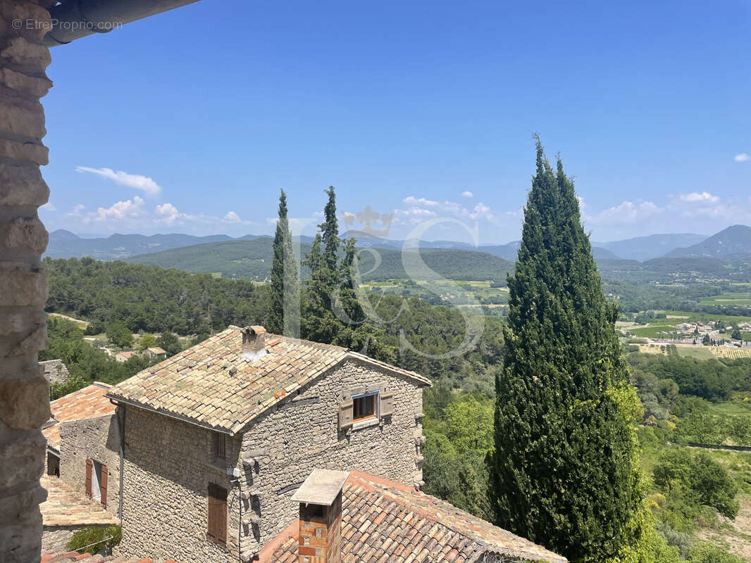 Maison à VAISON-LA-ROMAINE
