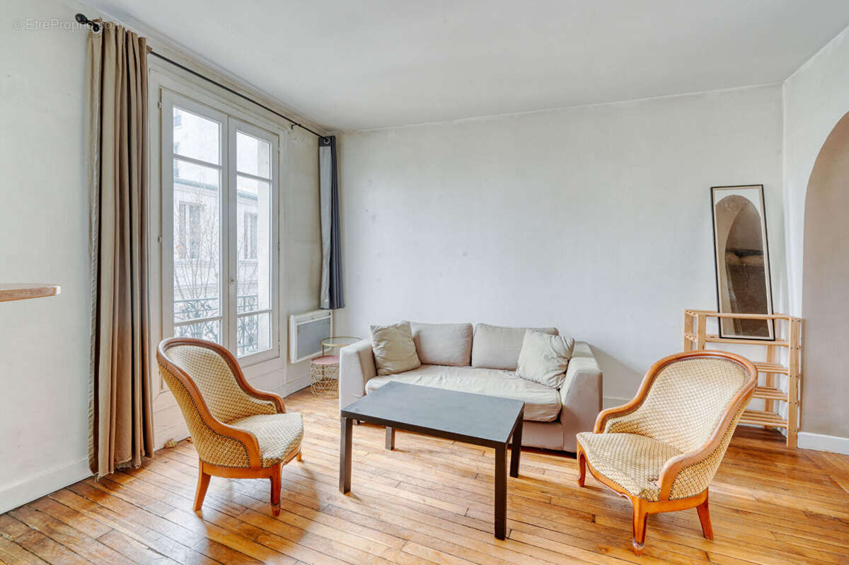 Appartement à PARIS-18E