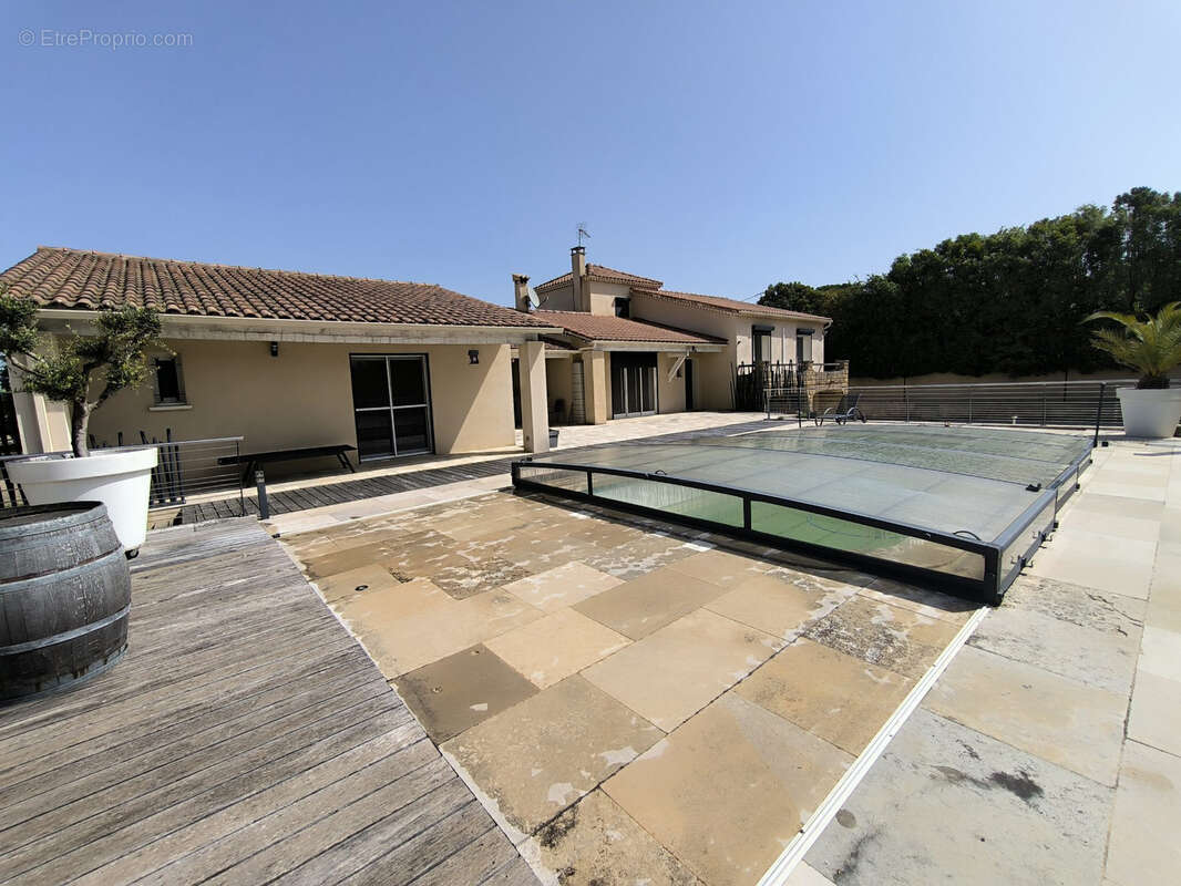 Maison à RIBAUTE-LES-TAVERNES