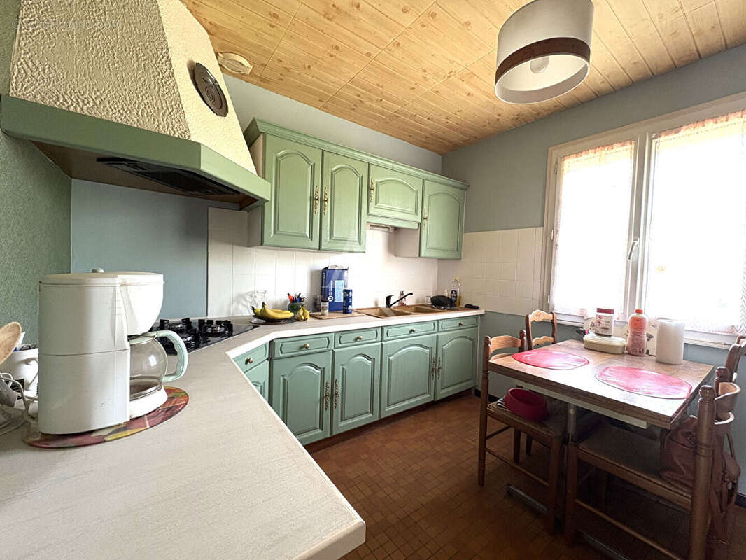 Maison à LE POIRE-SUR-VELLUIRE