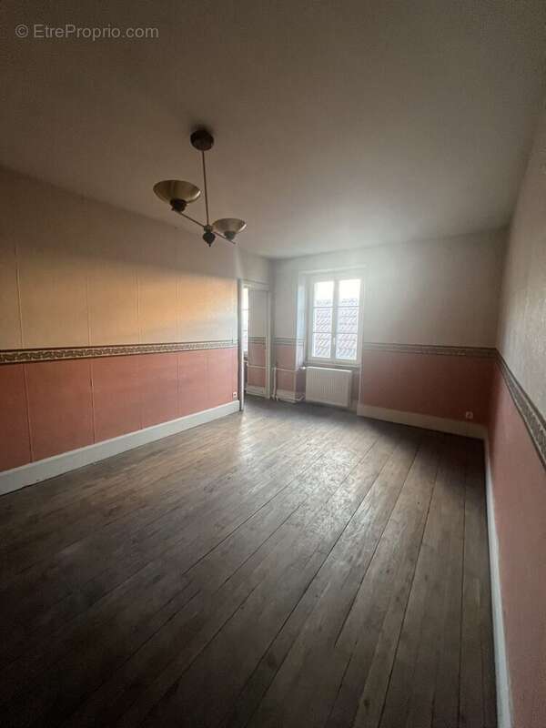 Appartement à SENONES