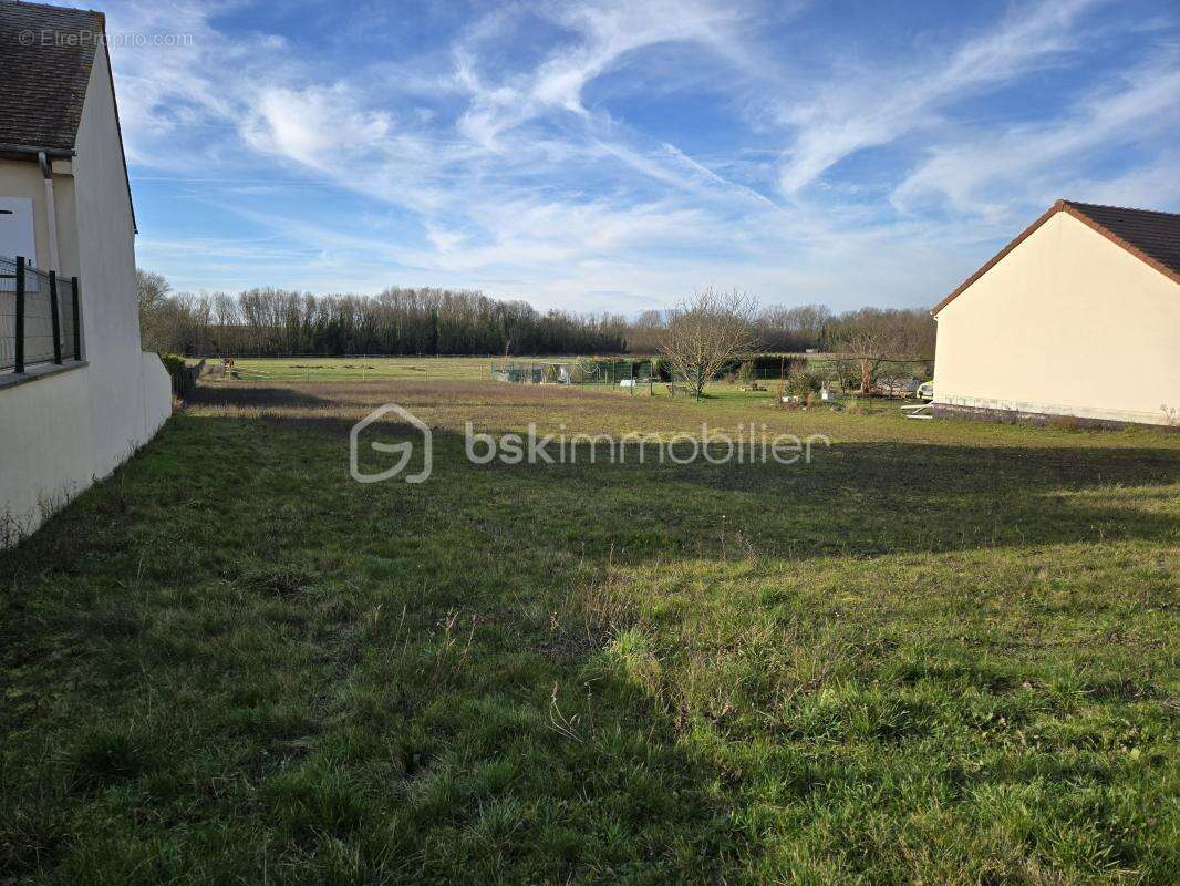 Terrain à VILLENAUXE-LA-PETITE