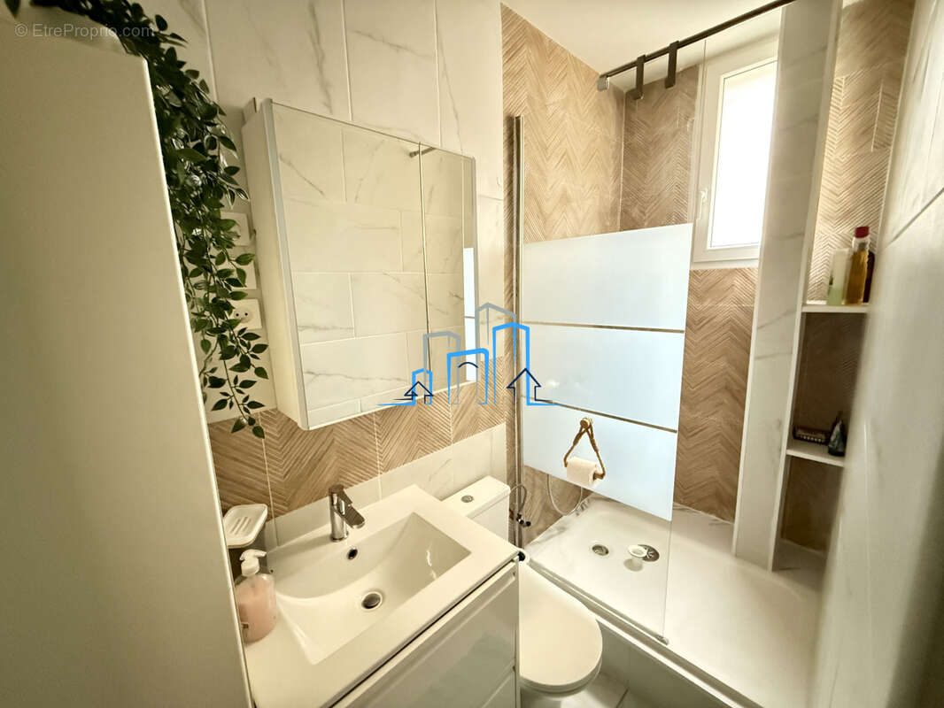 Appartement à PARIS-11E