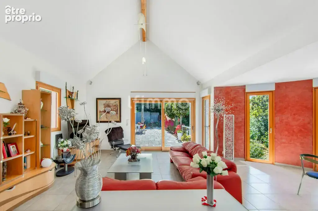 Maison d'exception et son vaste jardin arboré - photo 6