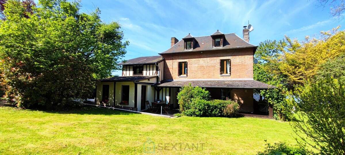 Maison à BOURG-ACHARD