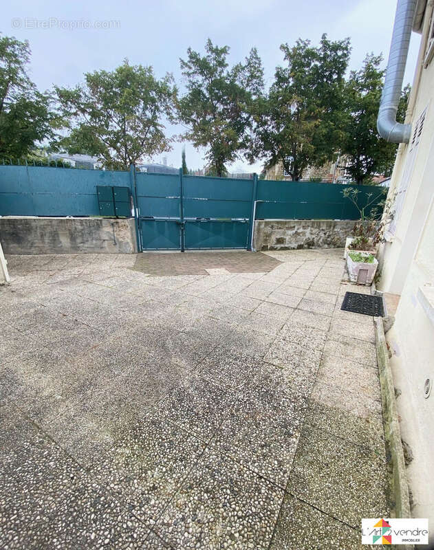 Cour arrière - Maison à CROISSY-SUR-SEINE