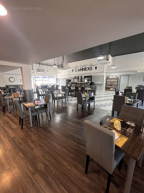 Commerce à CHAVELOT