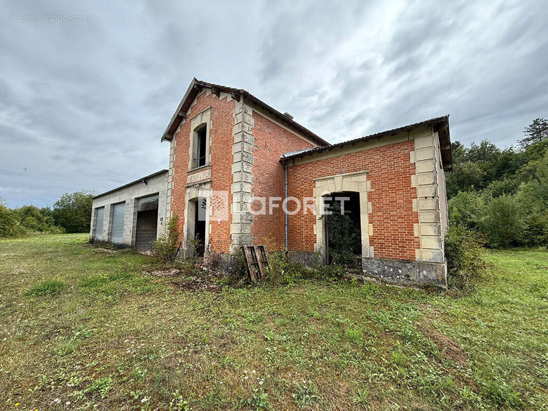 Terrain à DOULAINCOURT-SAUCOURT