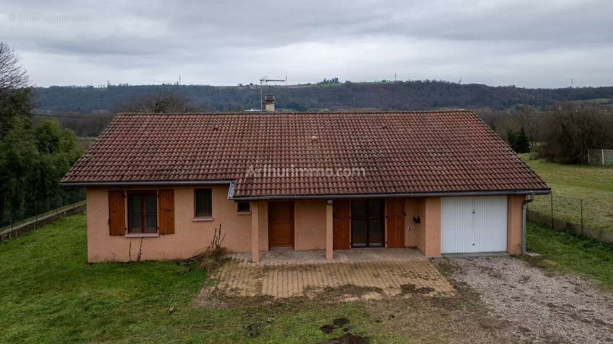 Maison à SAINT-CHEF