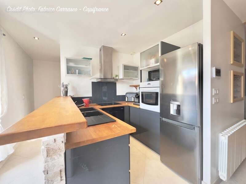 Maison à SAINT-BONNET-PRES-RIOM