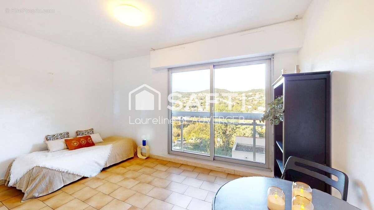 Photo 2 - Appartement à HYERES