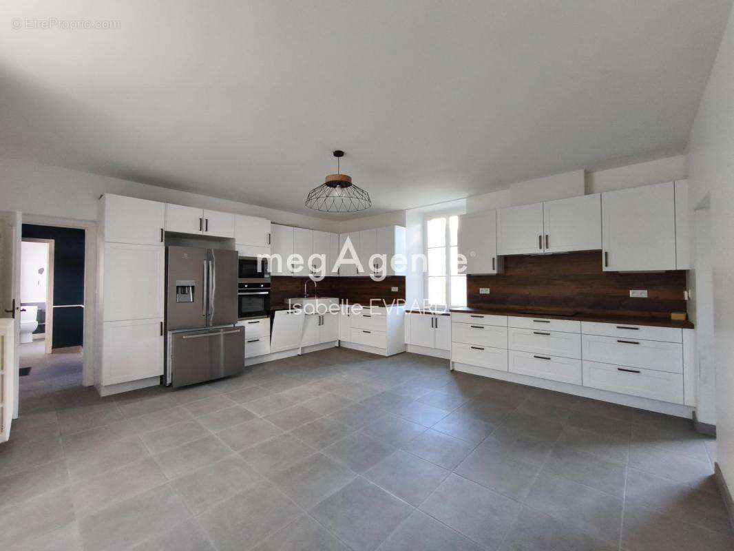 Maison à ROMILLY-SUR-SEINE