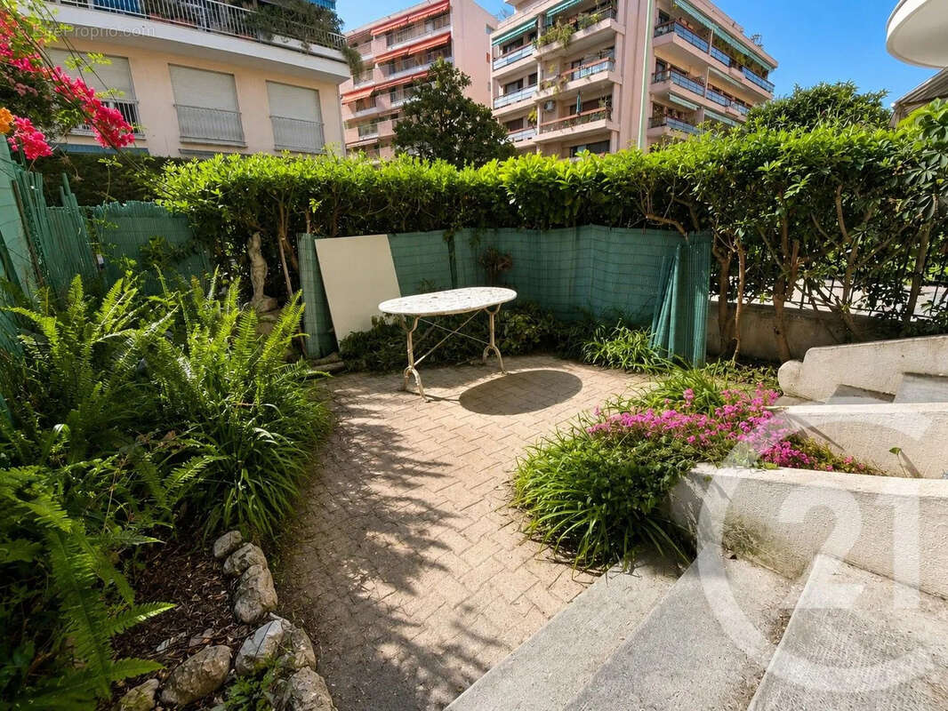 Appartement à LE CANNET