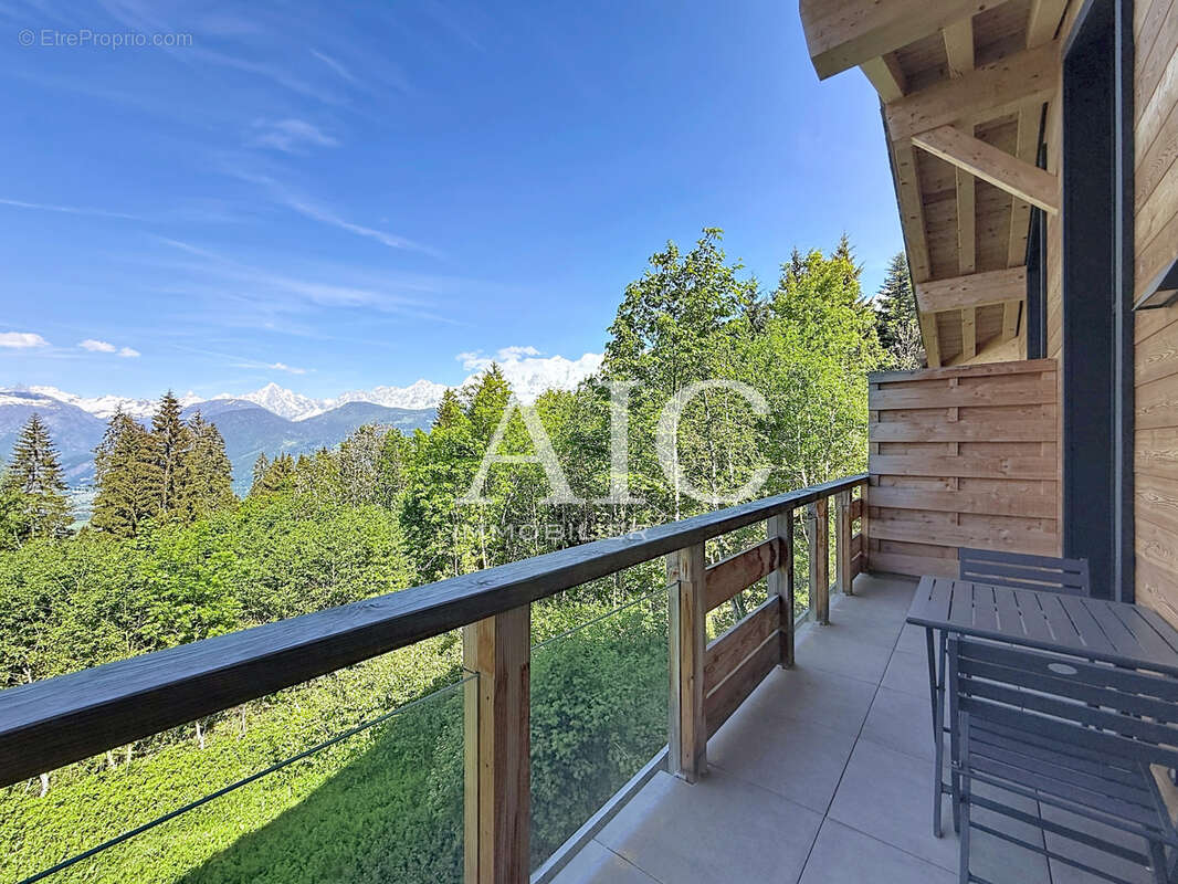 Appartement à COMBLOUX