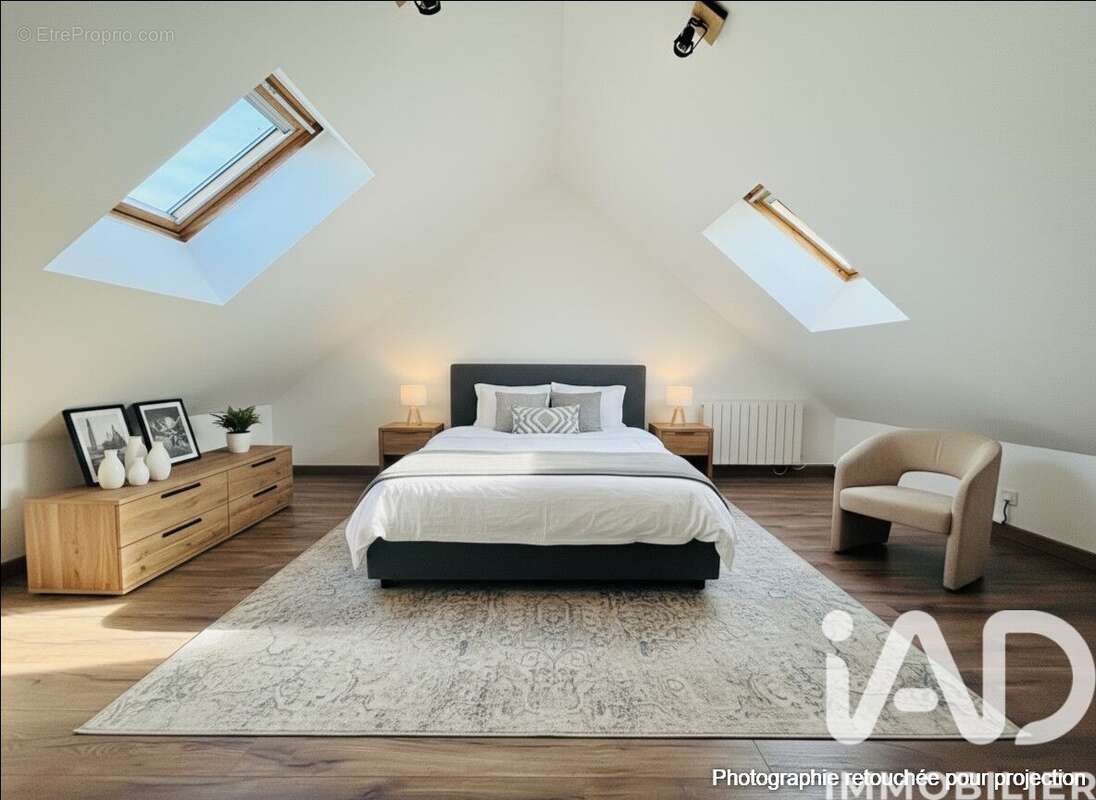 Photo 5 - Maison à ROUGE