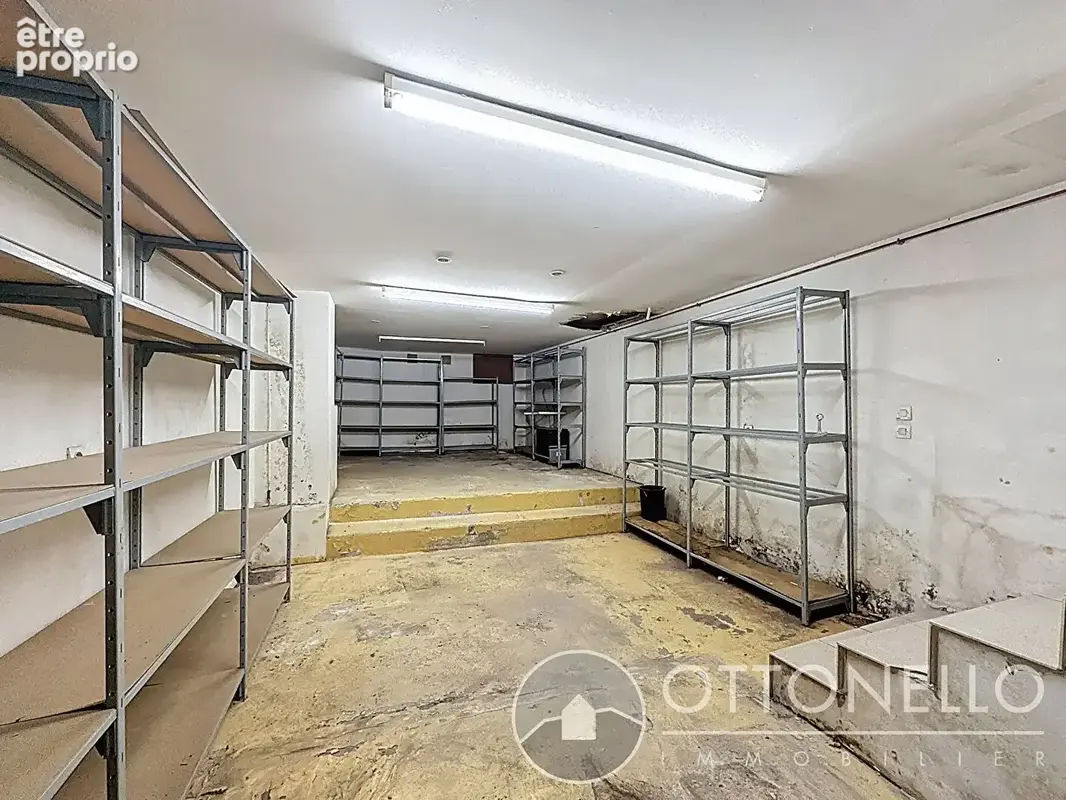 Local commercial SAINT-RAPHAEL 58,80 m2 - photo 7