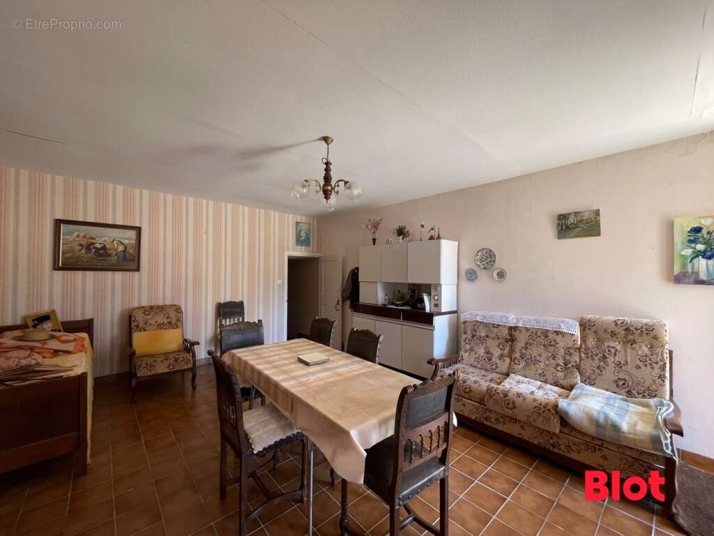 Maison 45 m² à Pance  - photo 2
