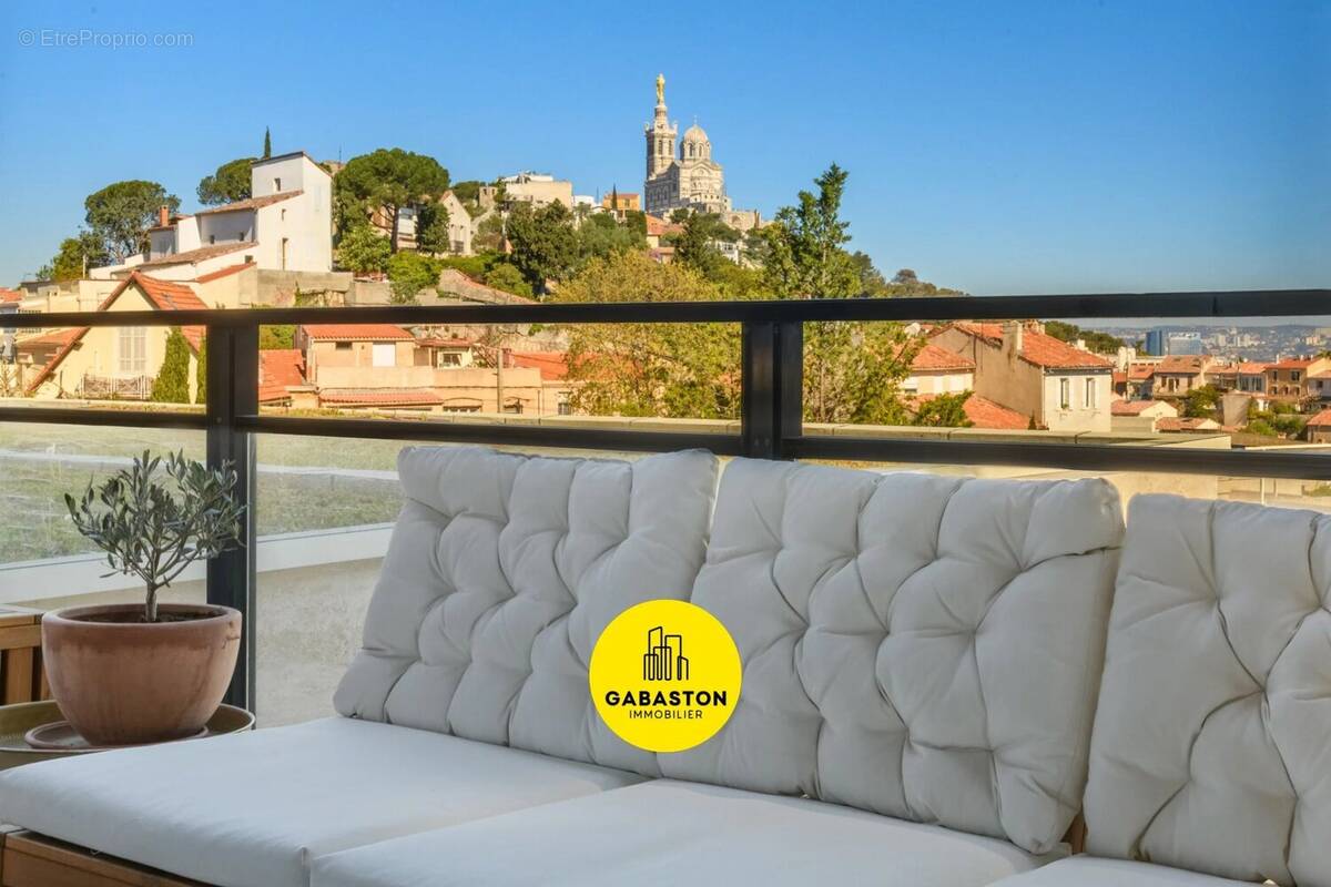Appartement à MARSEILLE-8E