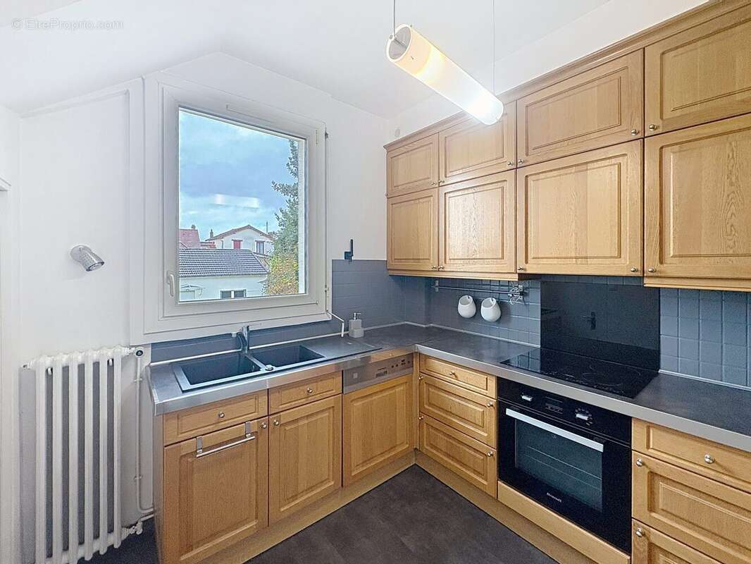 Maison à L&#039;HAY-LES-ROSES