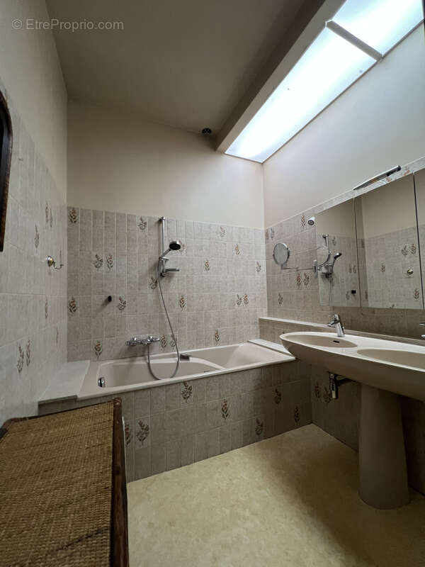 MAISON 7 pièces AURILLAC (15000) avec charmes ancien - photo 9