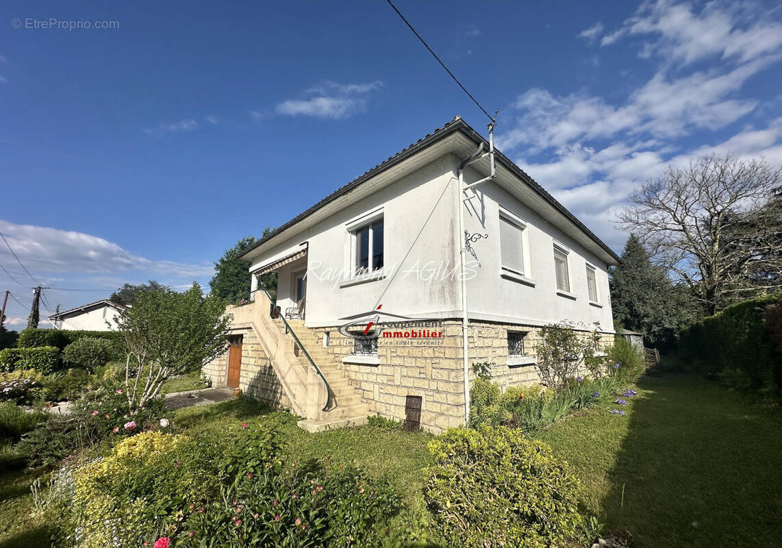 Maison à PINEUILH