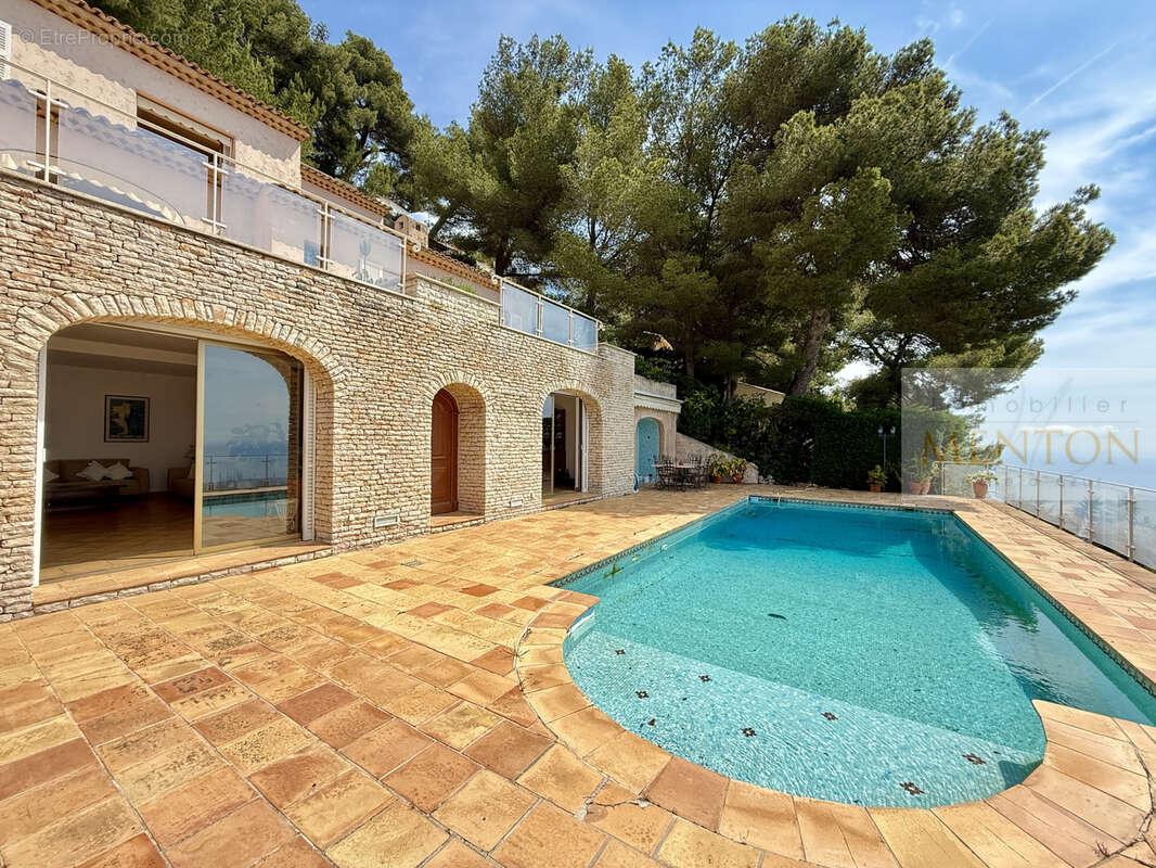 Maison à ROQUEBRUNE-CAP-MARTIN