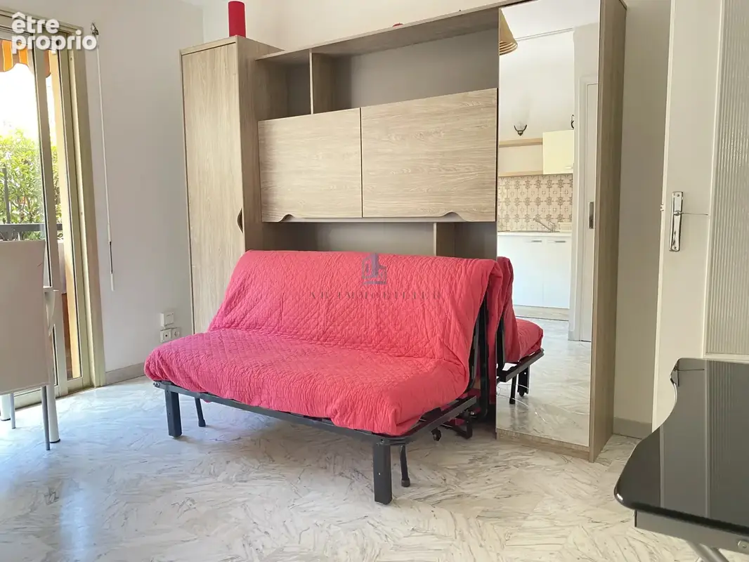 Menton gare routiere - studio  - 19.41 m2 + balcon - parking prive - photo 3