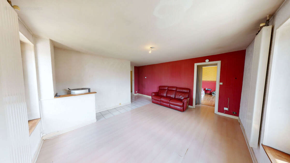 Appartement à DOMENE