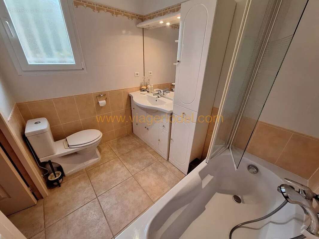 Maison à ROQUEBRUNE-SUR-ARGENS