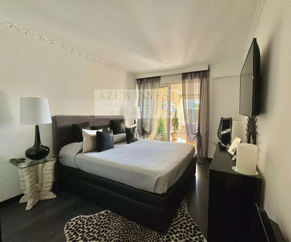 Appartement à ROQUEBRUNE-CAP-MARTIN