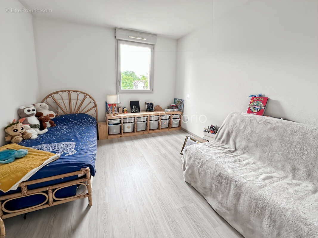 Appartement à PAREMPUYRE